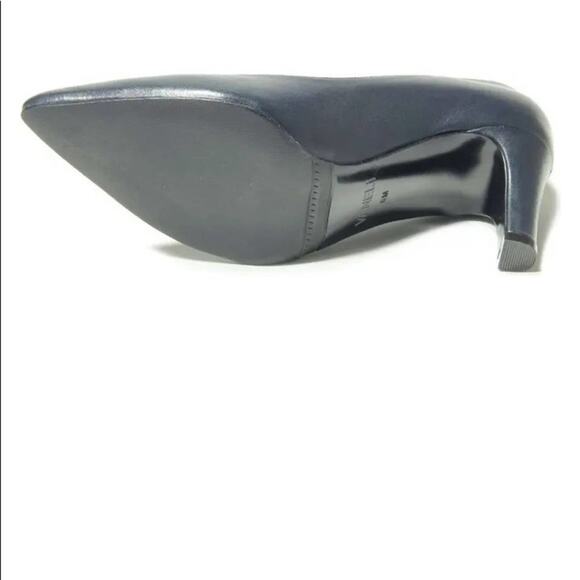 Vaneli Ramses navy women’s pointed toe 3” heel pump. Size 9m. new in box - Picture 5 of 5